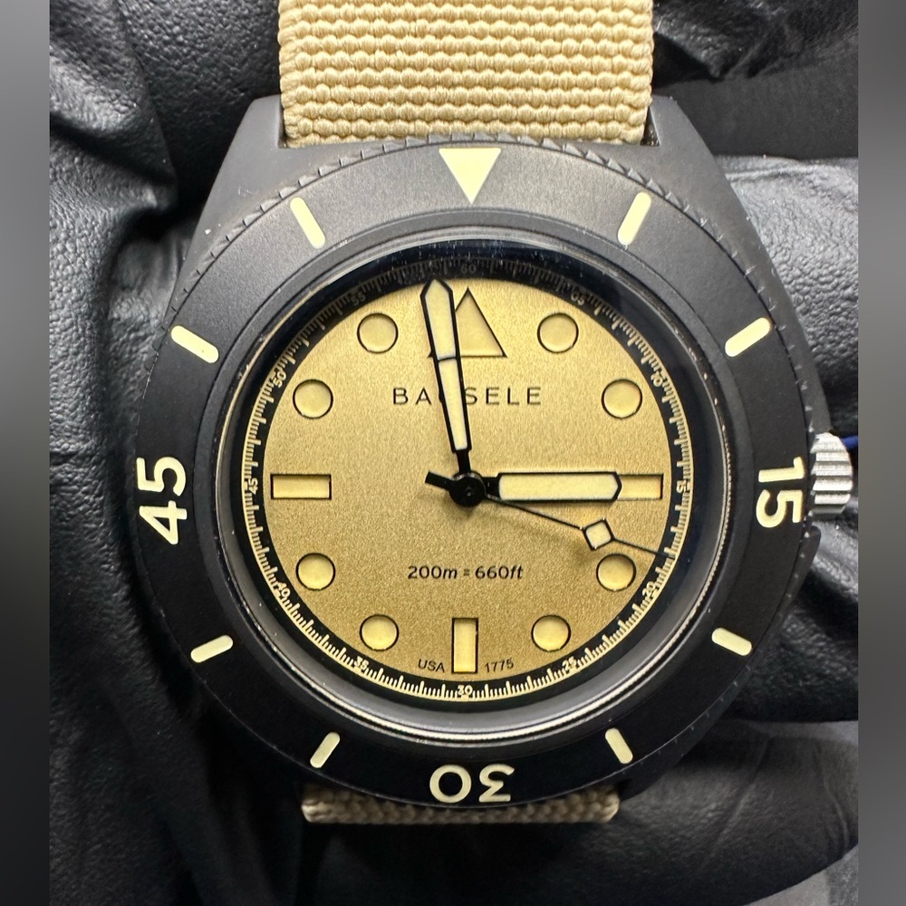 Bausele Sydney diver sand limited edition. Like new in box.